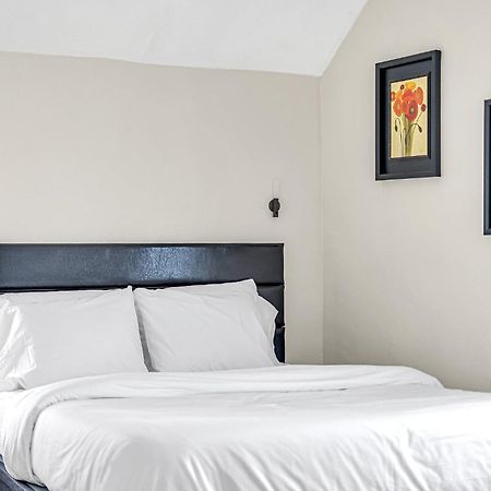 Spacious Home 5 Min Walk To Falls 나이아가라 폭포 외부 사진