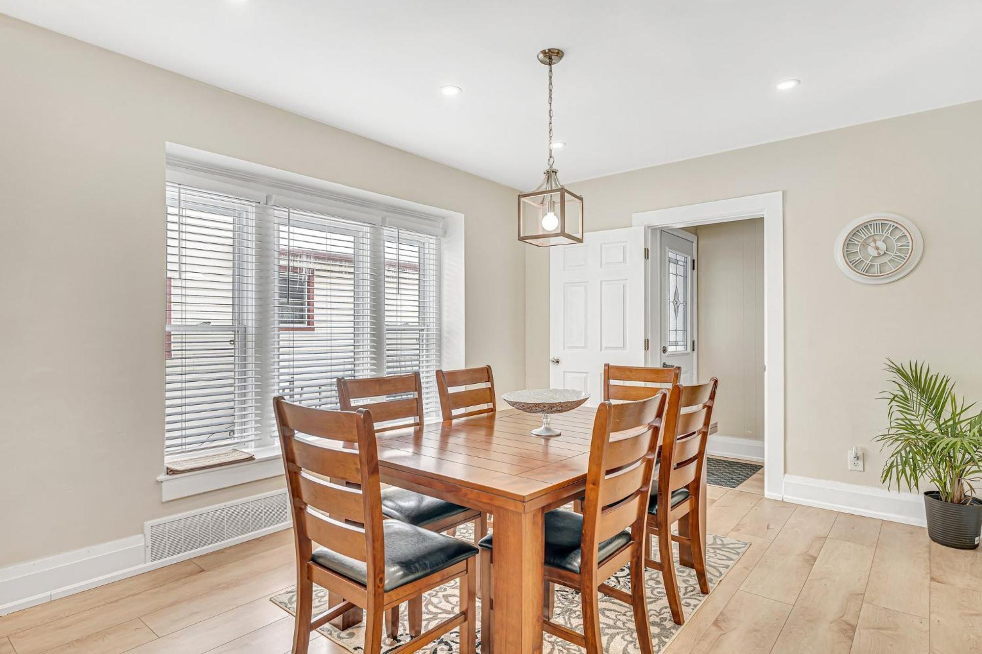 Spacious Home 5 Min Walk To Falls 나이아가라 폭포 외부 사진