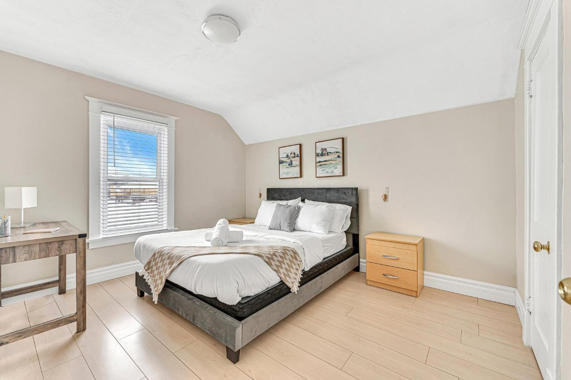 Spacious Home 5 Min Walk To Falls 나이아가라 폭포 외부 사진